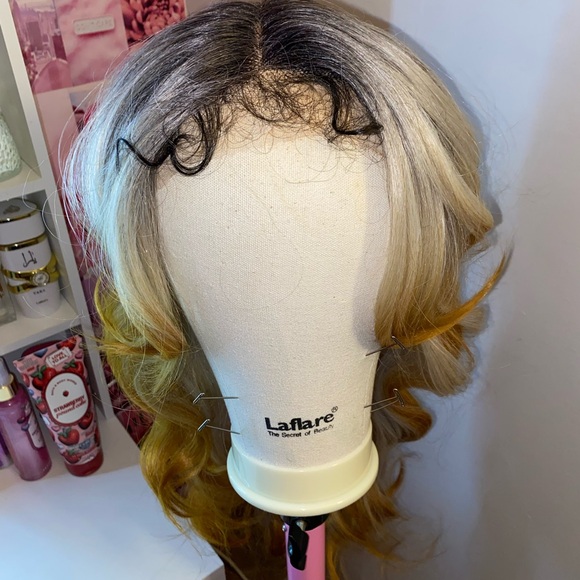 Ombré Wig - Picture 3 of 4